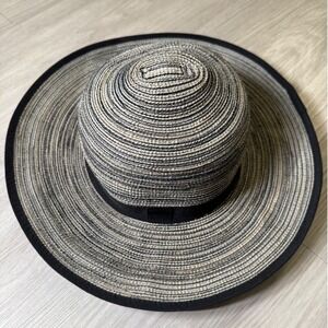 Solar Escape Womens Wide Brim Sun Hat Black White Striped Packable